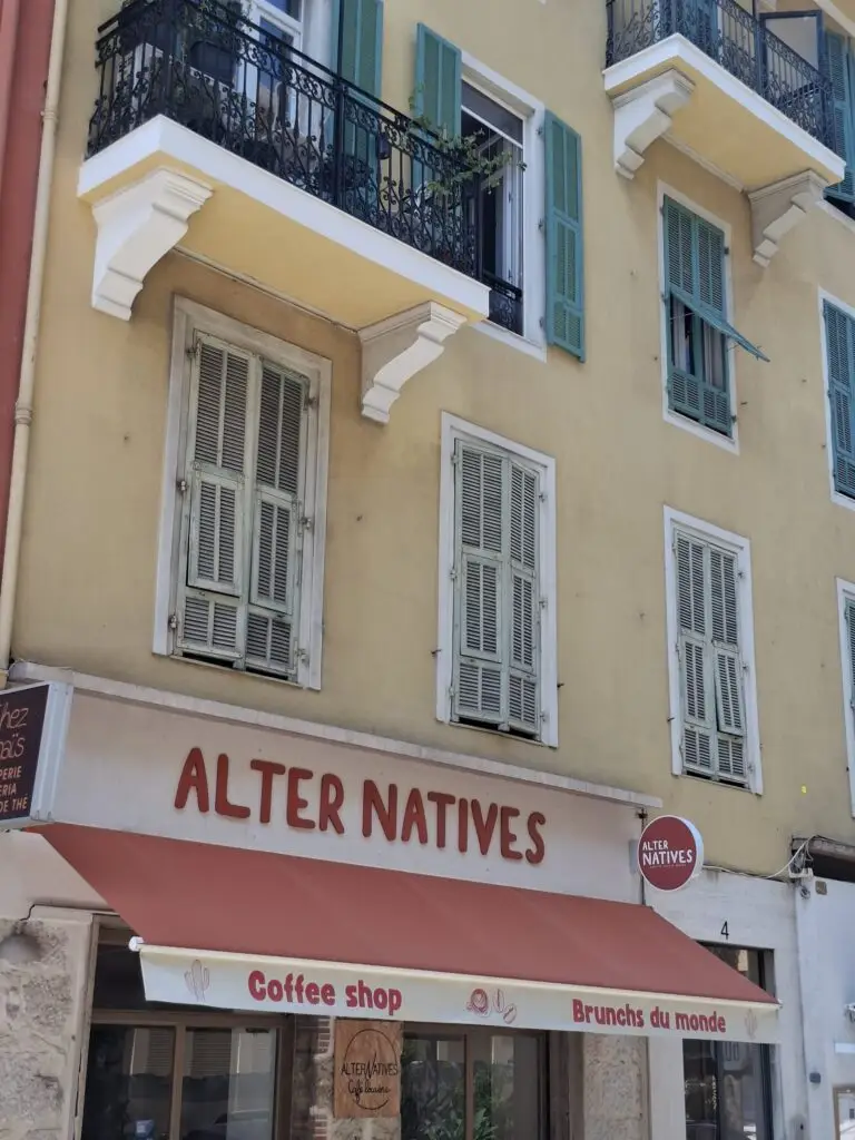 Restaurant coffee shop in Nice